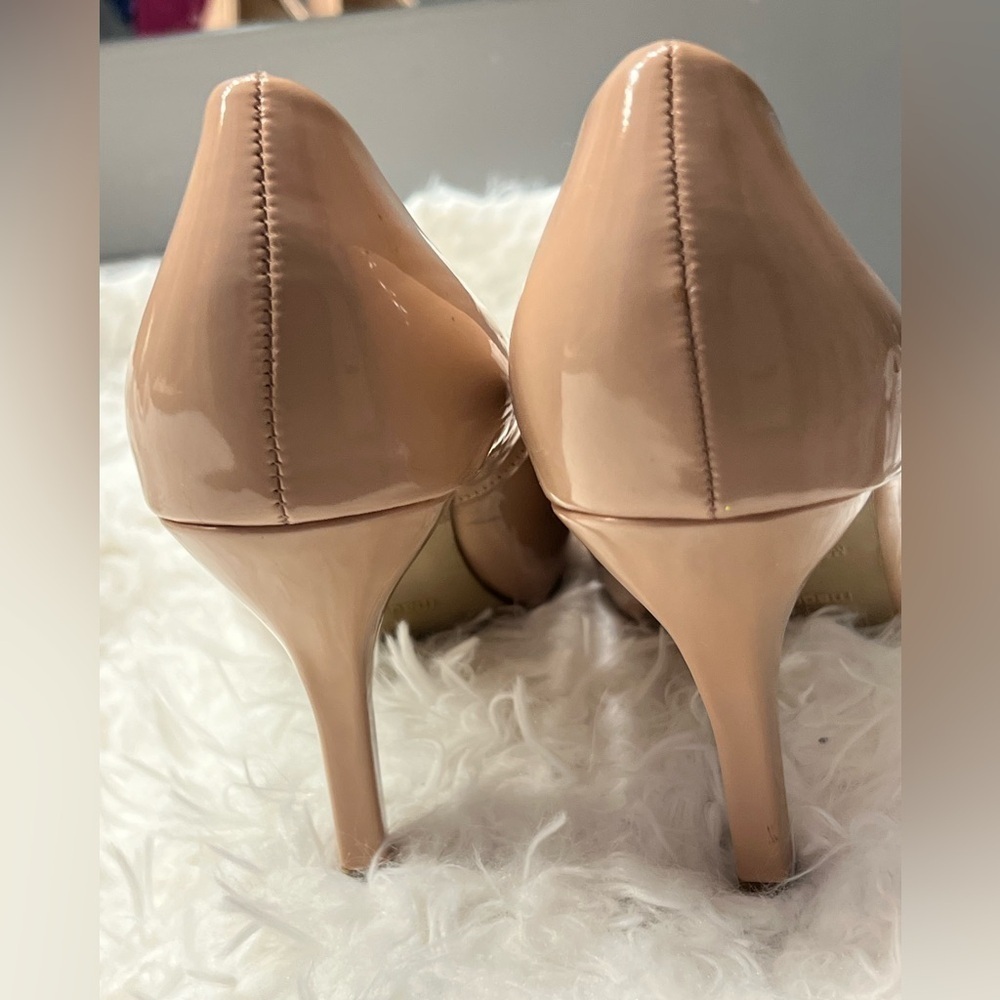Madden Girl Pink Nude Patent Leather Round Toe Heels 9M - Picture 6 of 7